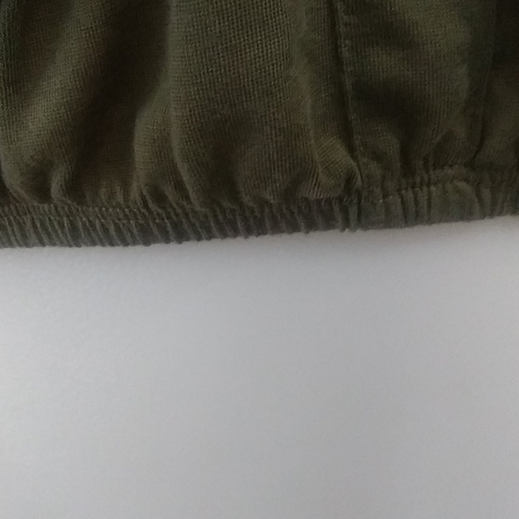 ✨️$10.00 item ✨️ Crop top no boundaries - Picture 5 of 5